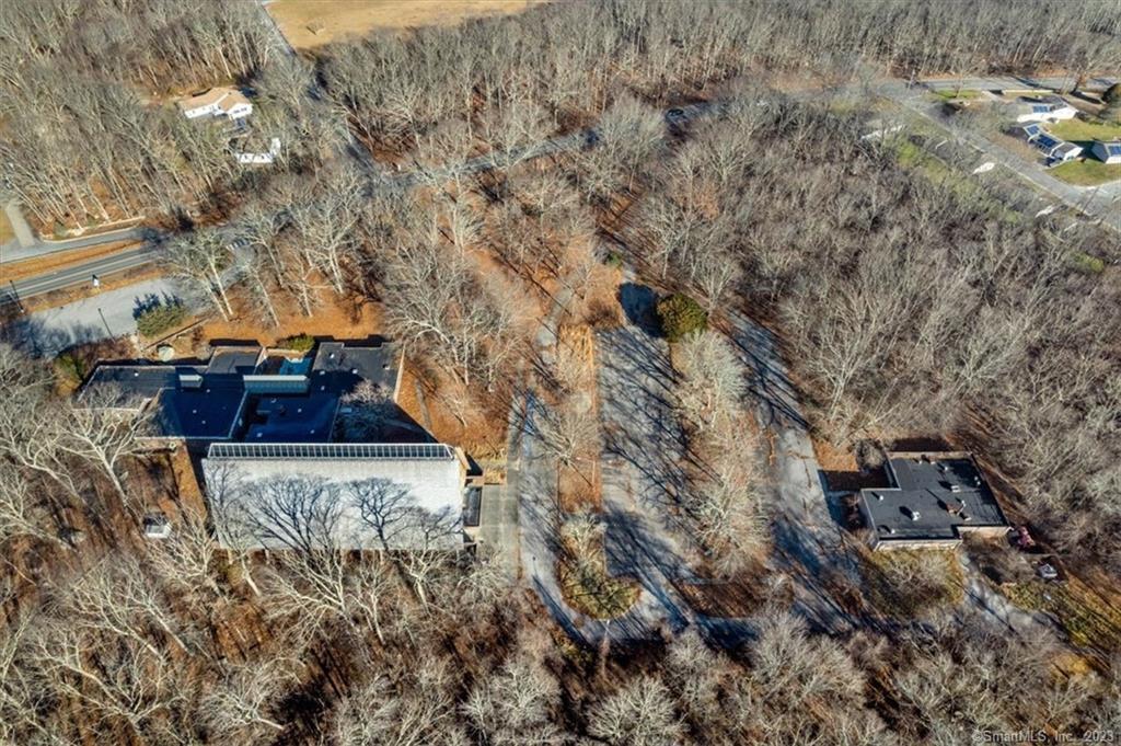 Aerial view of the grounds at 231 Gungywamp Road, Groton, Connecticut